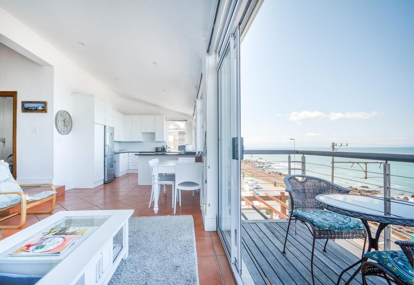 מויזנברג Oceanfront Penthouse By Open Home מראה חיצוני תמונה